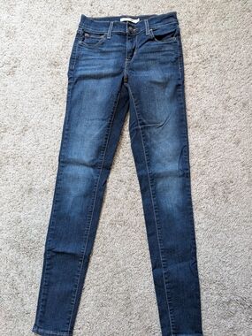 Levi’s 710 Super Skinny Jeans Women’s Size 26 Dark Wash Stretch Denim